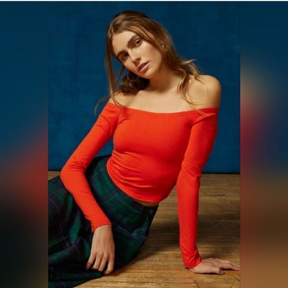 BDG Alex Off-The-Shoulder Top Urban Outfitters NWT/NWOT - Picture 1 of 12